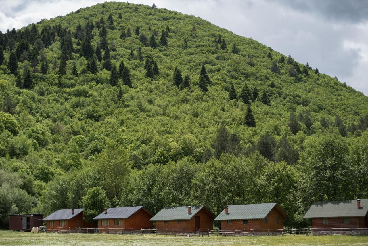 Farma Sotira Hotel Leskovik Kültér fotó