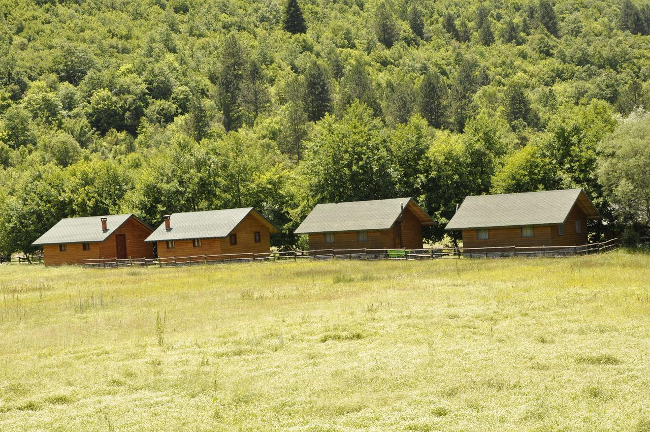 Farma Sotira Hotel Leskovik Kültér fotó